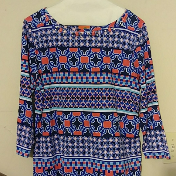 Top - Picture 4 of 4